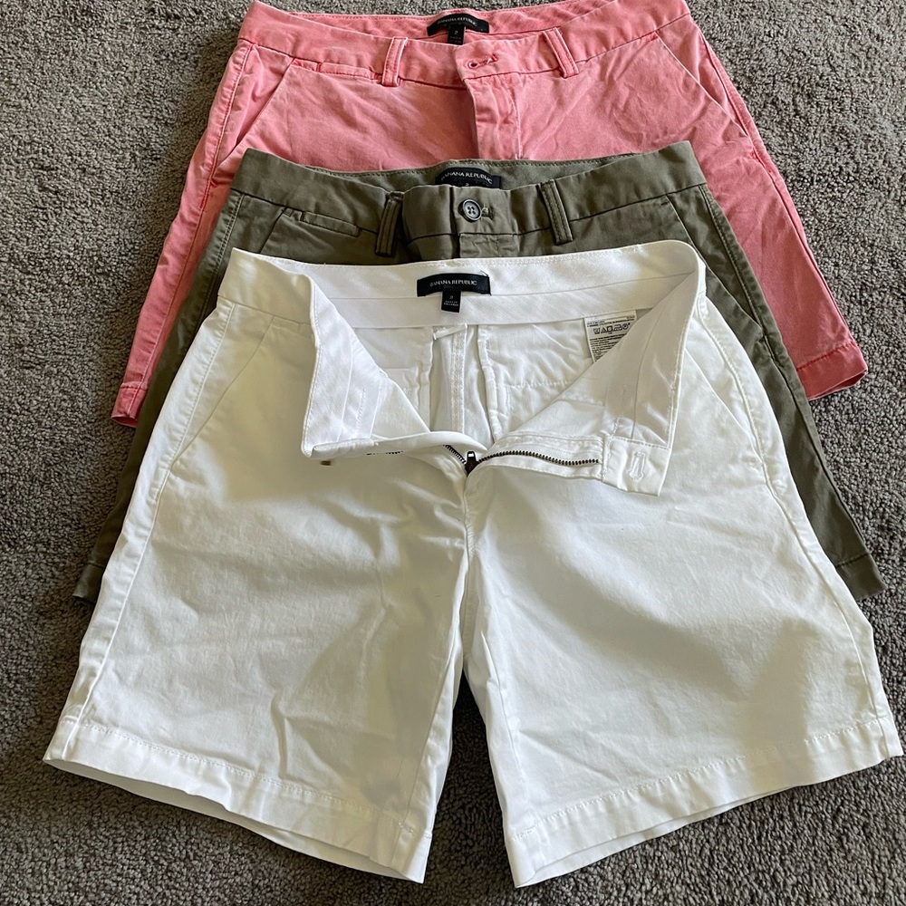 Banana Republic Shorts Size 2. All 3 pairs!